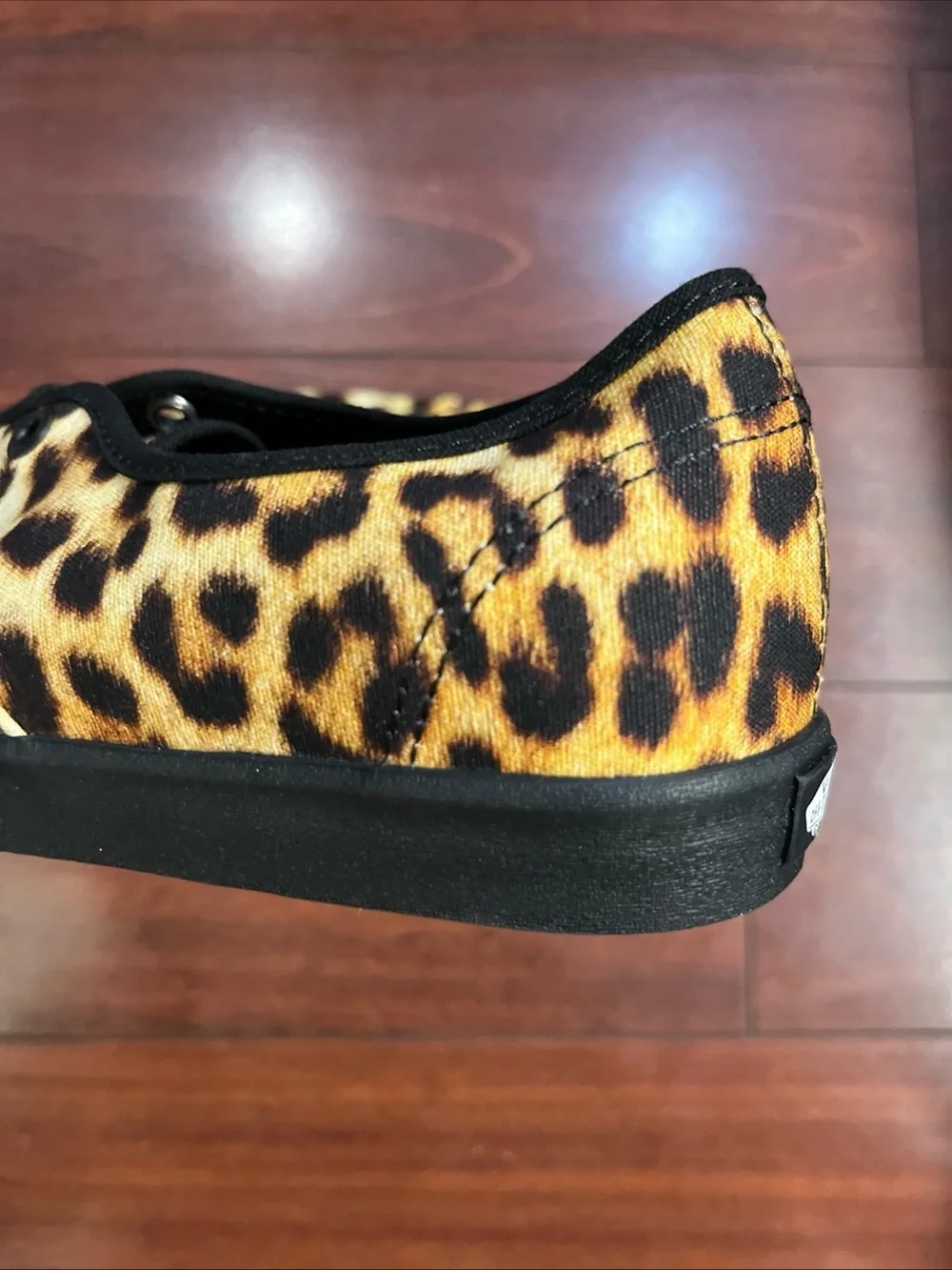Womens 7.5 Vans Authentic Lowpro Leopard Print Low Top Shoe Sneaker New HALF BOX